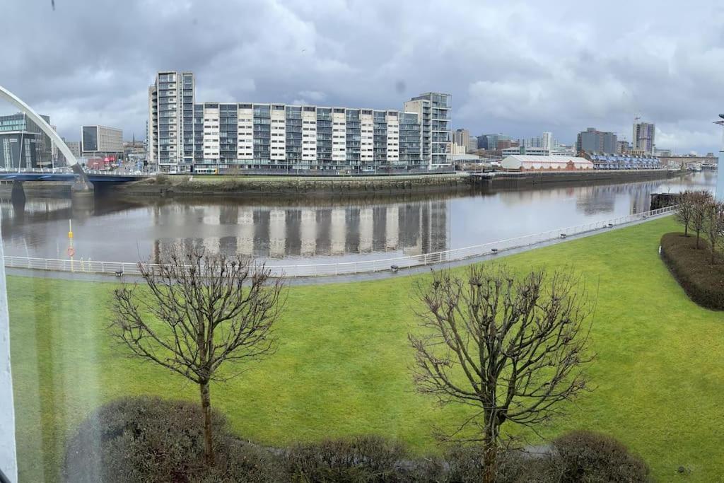 River View Apartment Glasgow Exteriér fotografie